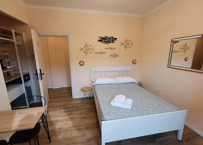 Гостевой дом Glam Milan Linate Airport Сеграте
